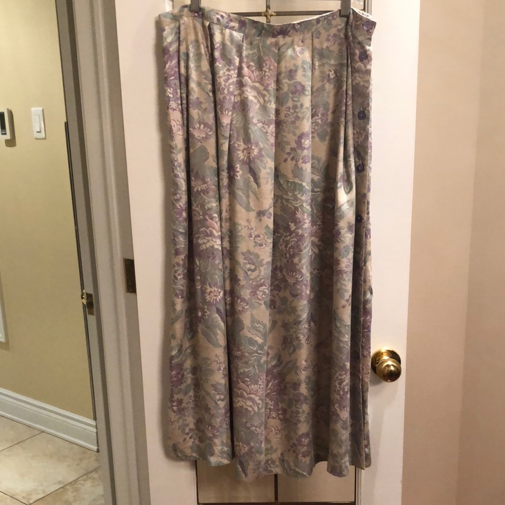 Vintage Napa Valley Floral Midi Skirt in Lavender and Cream
